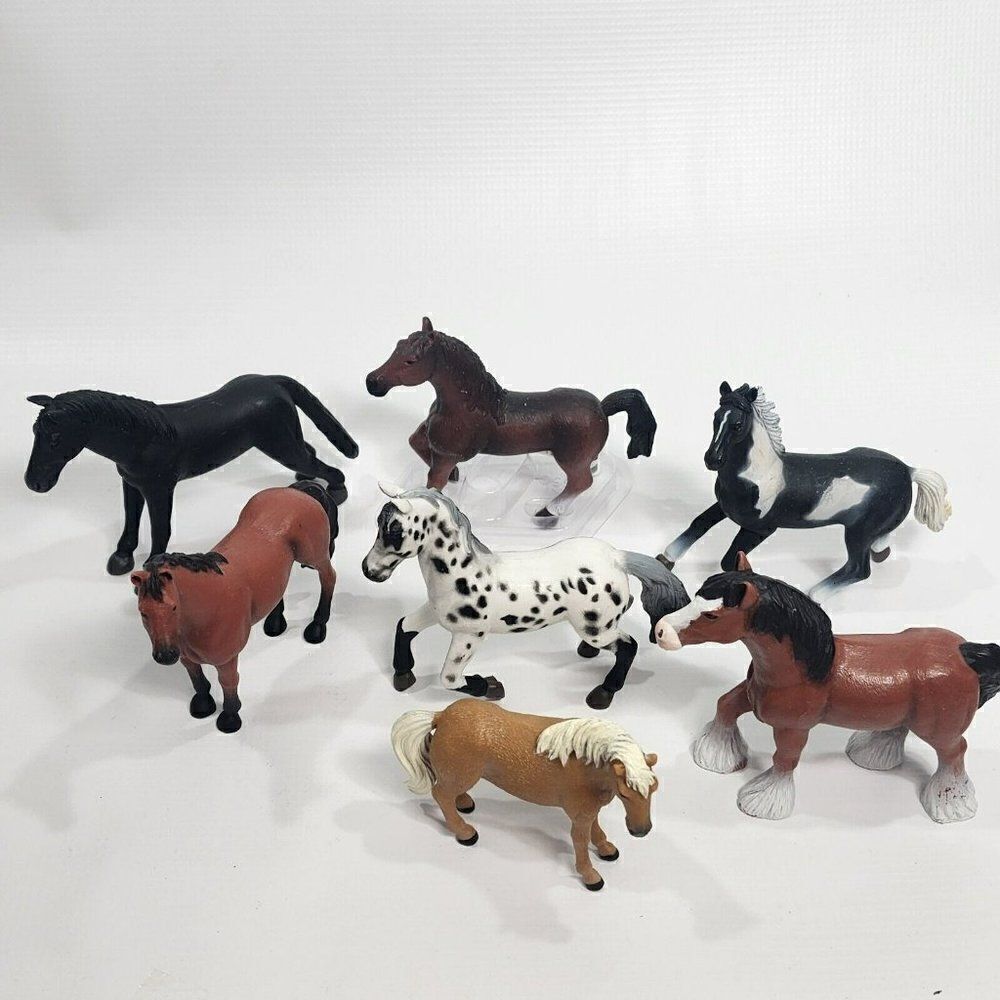 ‎Set Of 7 BATTAT Horses Figures Plastic Black Brown